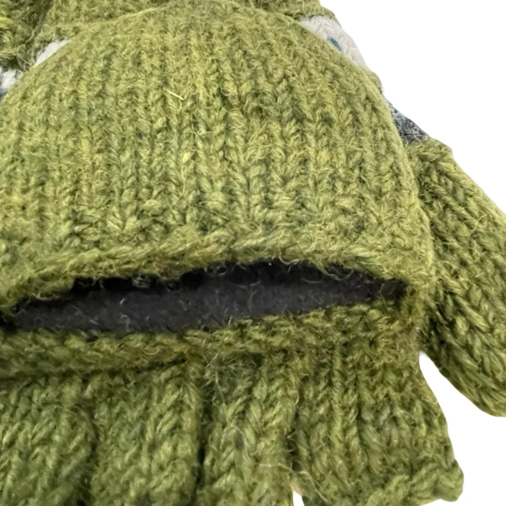 Turtle Fur Cozy Olive Knit Mittens with Pattern, M/L